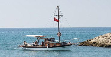 side boat tour